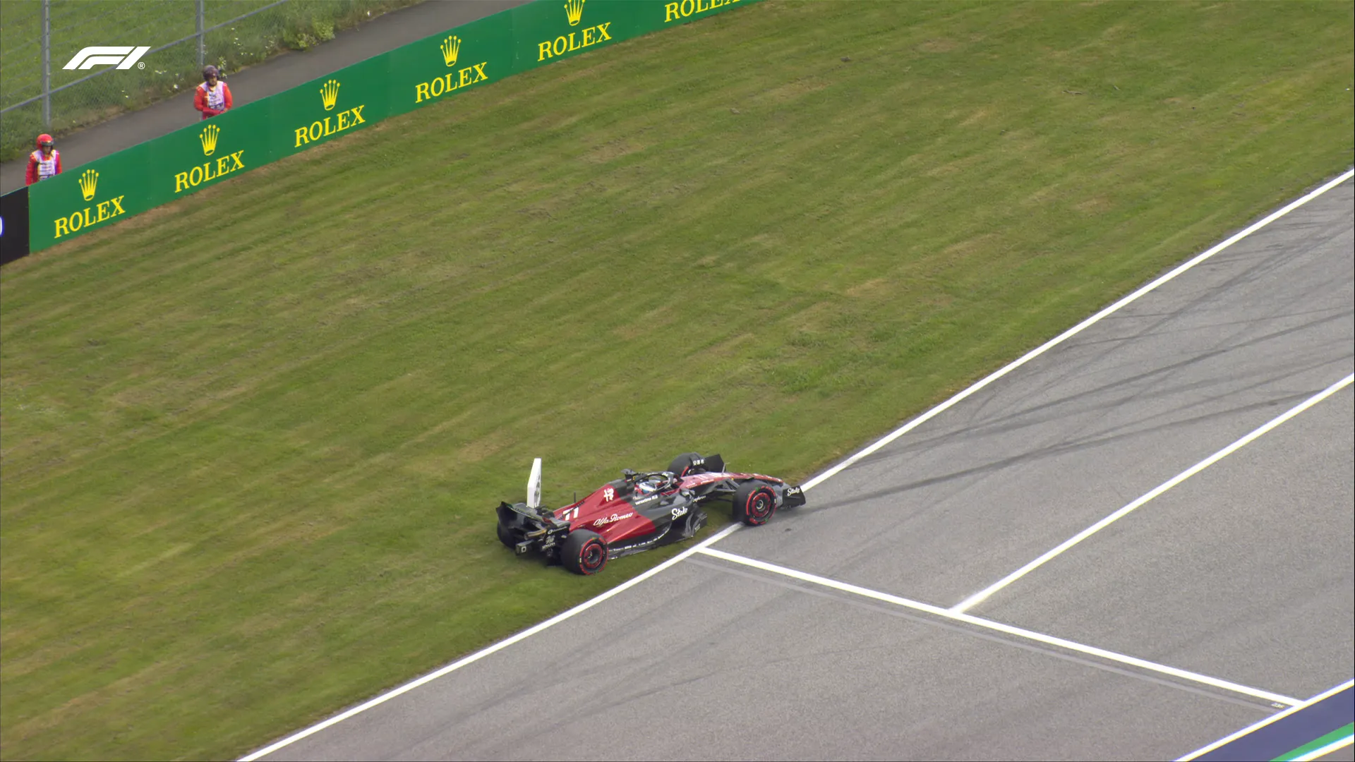 Valteri Bottas facing the wrong way during Qualifying at the 2023 Austrian Grand Prix-Credit: F1TV