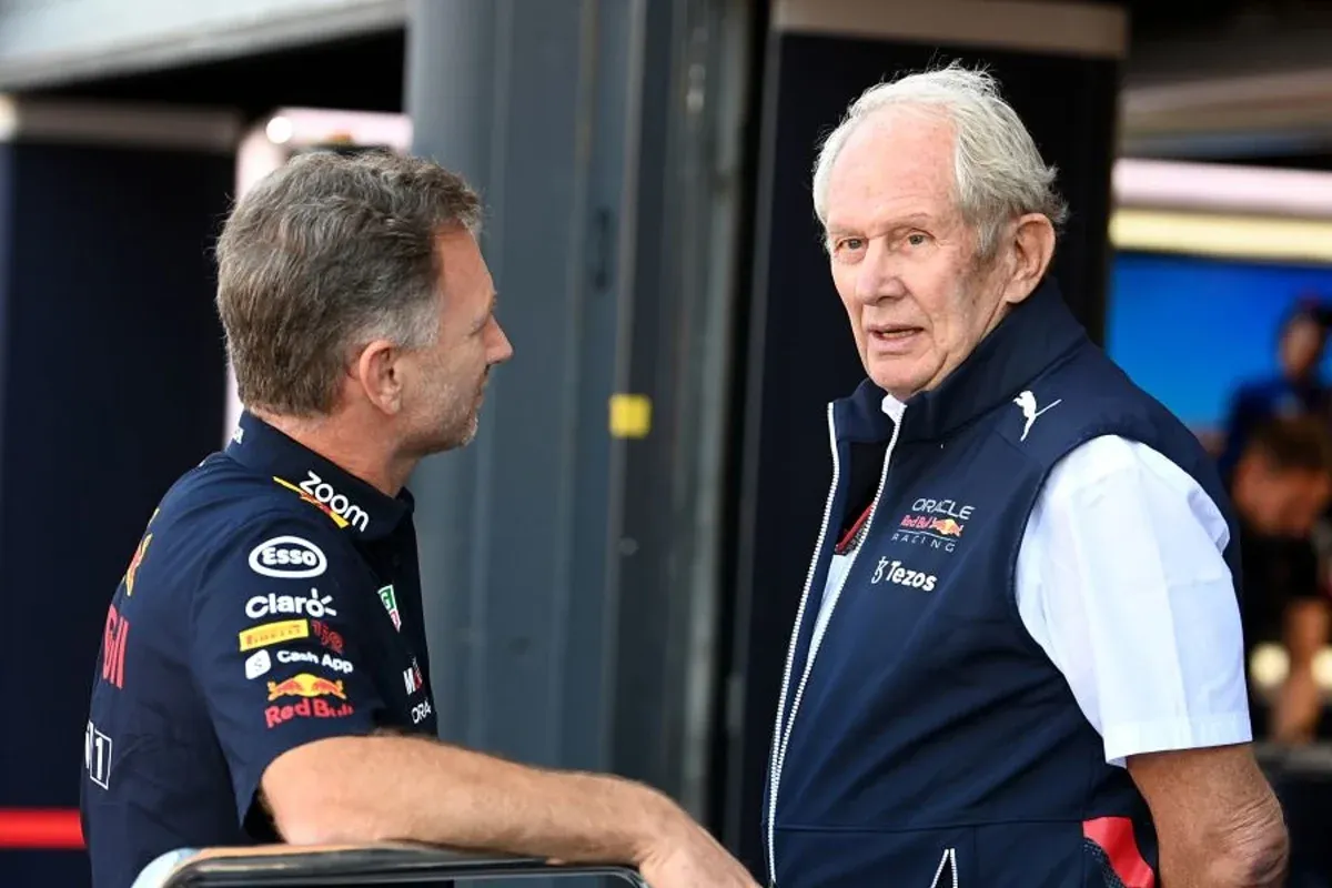 Christian Horner (Left) and Helmut Marko (Right) in deep discussion (Image Credit: Red Bull Content Pool)