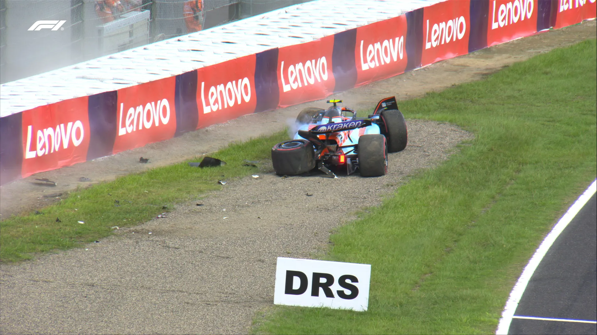 Logan Sargeant crashing in Q1 at the 2023 Japanese GP-F!TV