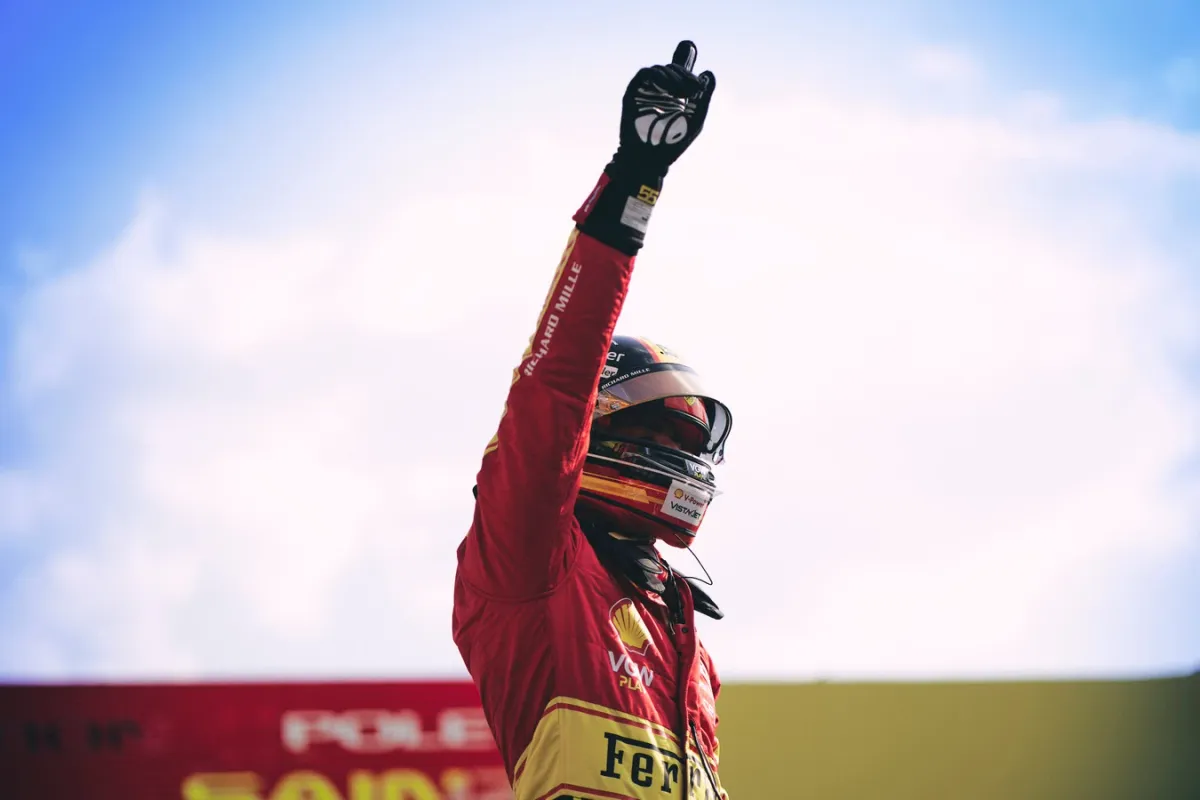 Sainz stuns Verstappen to claim pole at electric Monza qualifying