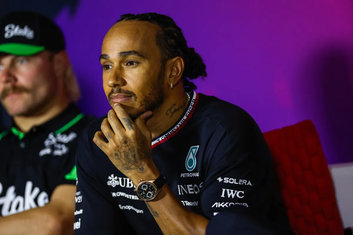 Hamilton kept Ferrari switch from parents until announcement